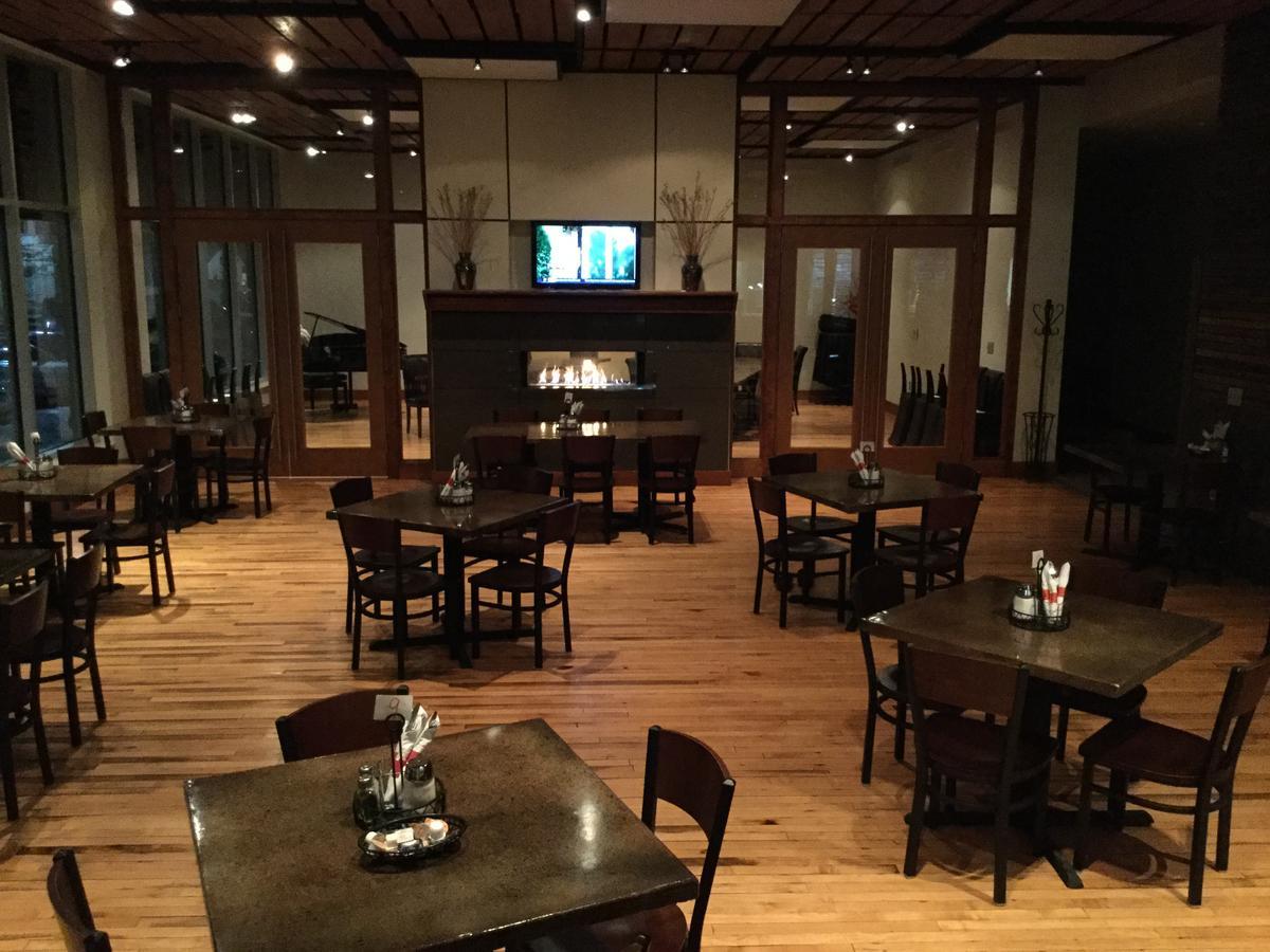 Watercrest Hotel And Conference Center Howard Экстерьер фото