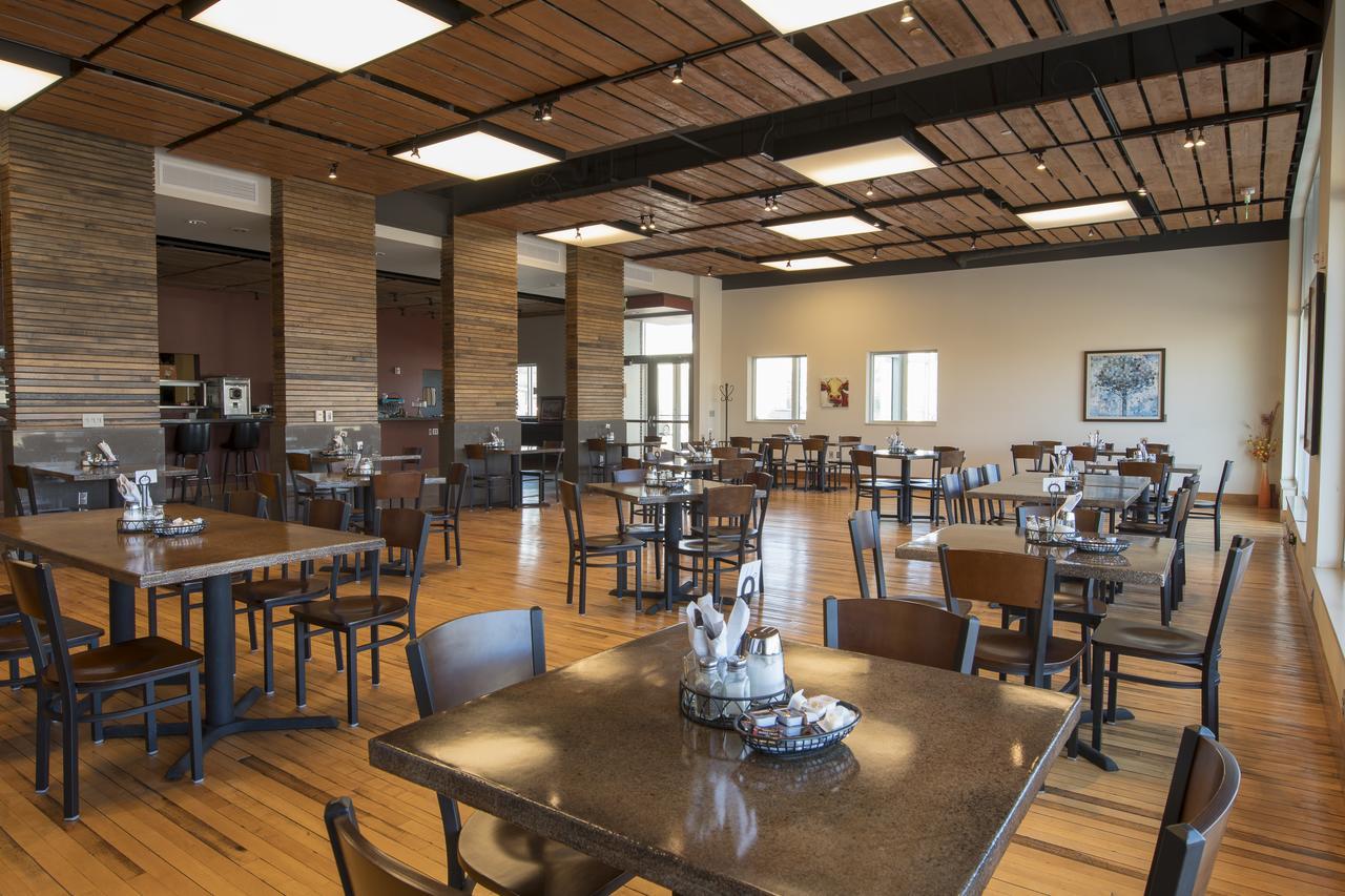 Watercrest Hotel And Conference Center Howard Экстерьер фото