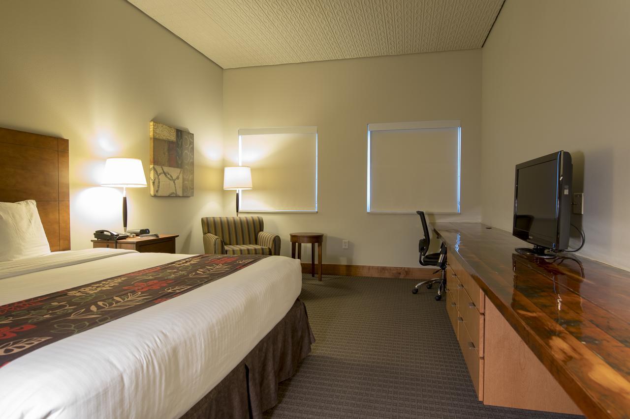 Watercrest Hotel And Conference Center Howard Экстерьер фото