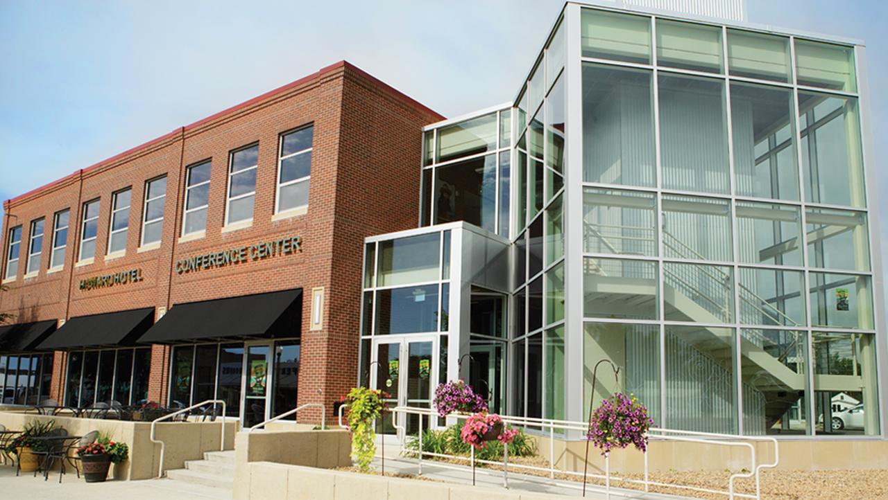 Watercrest Hotel And Conference Center Howard Экстерьер фото